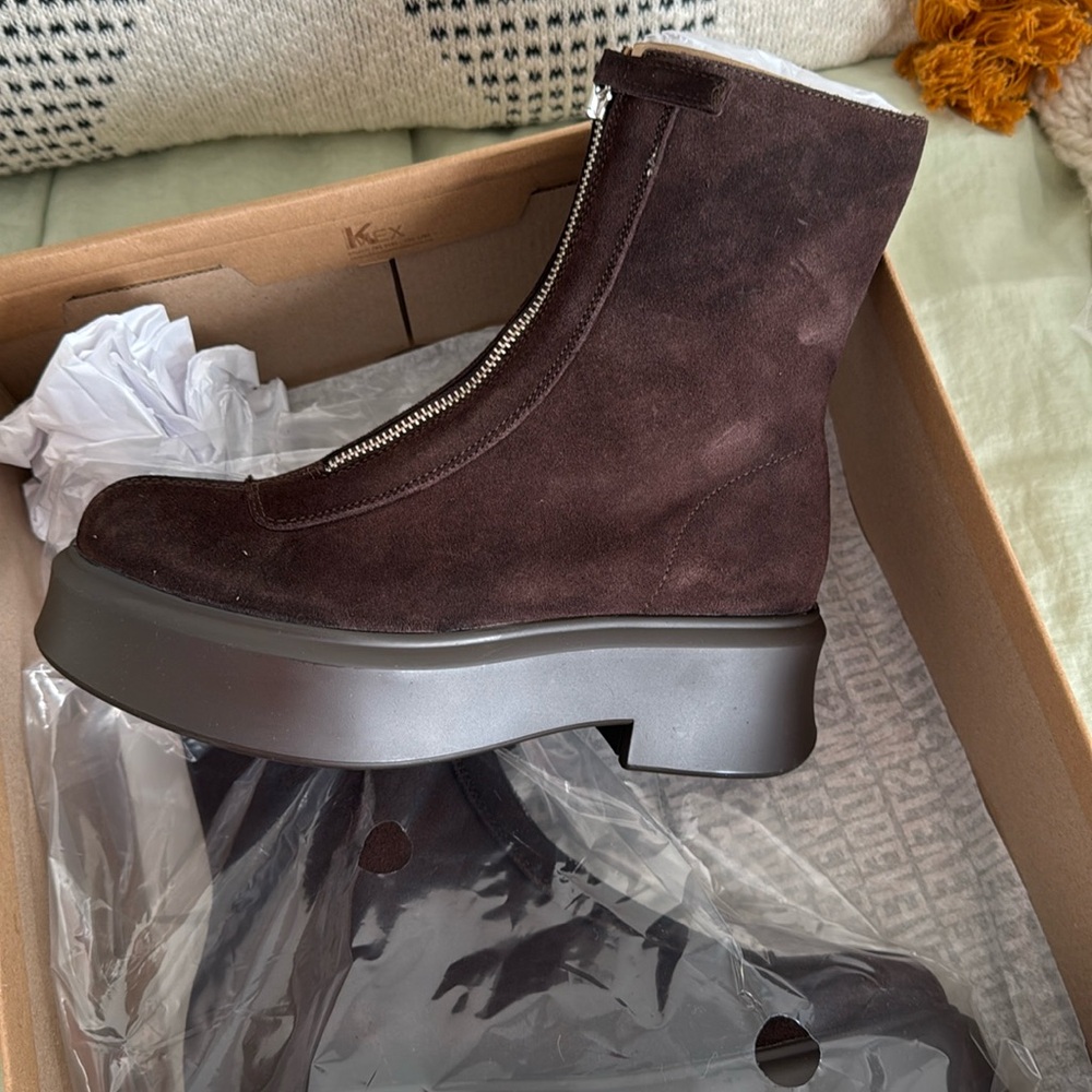 Steve Madden Jones boots